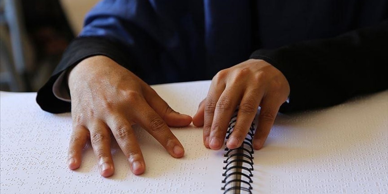 Engellilere Bireysel Eğitim Desteği Bu Yıl İçin Aylık 6 Bin 100 Lira Oldu