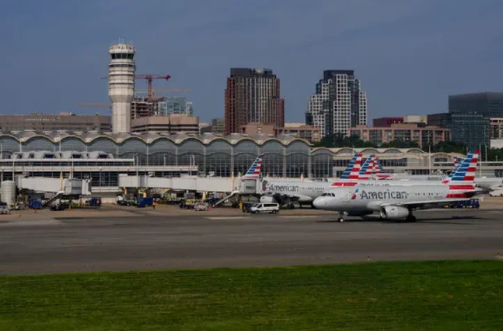 ABD'de Korku Dolu Anlar: Uçak Helikopterle Çarpıştı