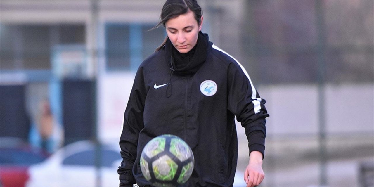 Namağlup Kadın Futbol Takımının "Güven" Veren Forveti