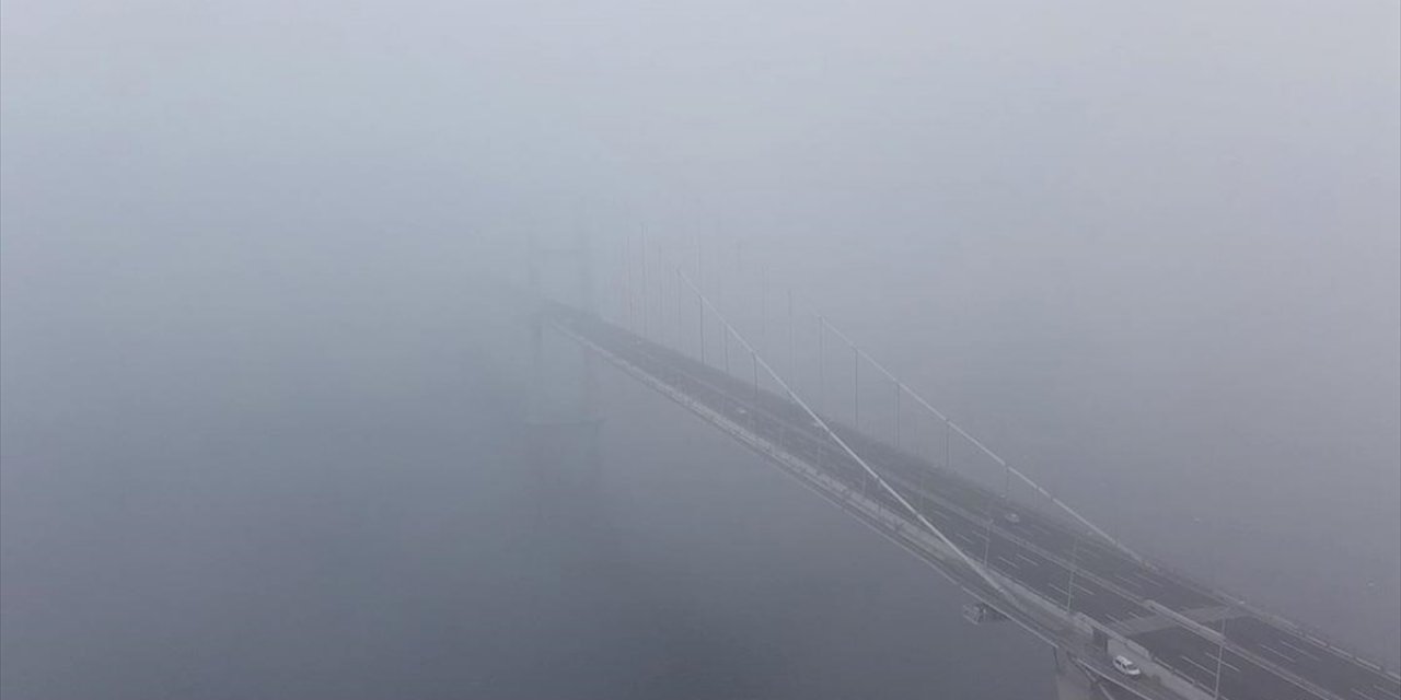 Kocaeli ve Düzce'de Sis Görüş Mesafesini Düşürdü