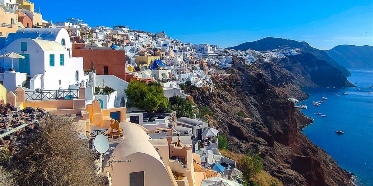Yunanistan'daki 4 Adada, Ege'deki Sismik Hareketlilik Nedeniyle Eğitime Cumaya Kadar Ara Verildi
