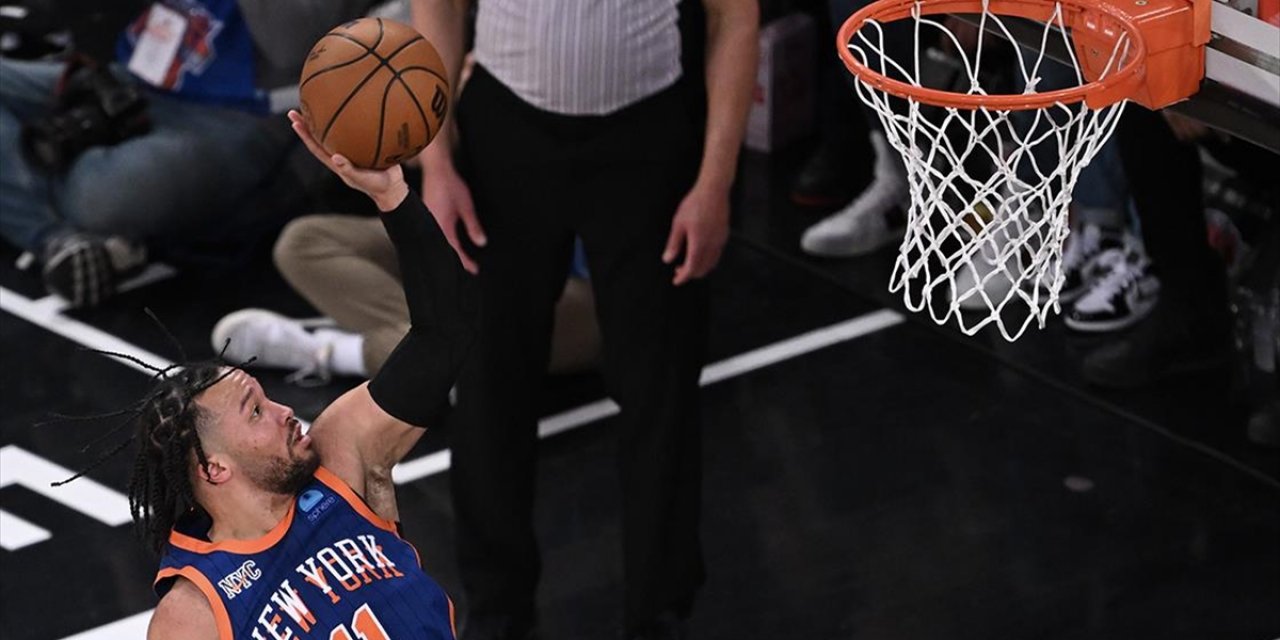 Knicks, Brunson'ın 42 Sayısıyla Rockets'ı 124-118 Yendi