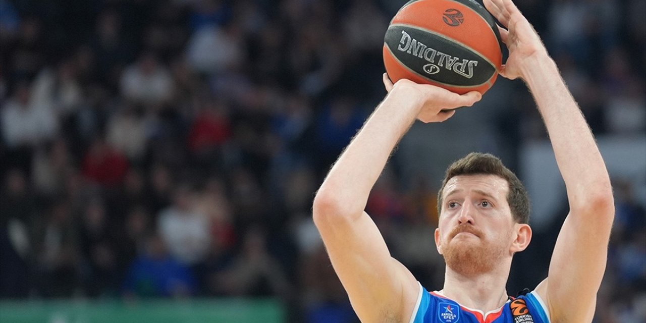 Anadolu Efes, THY Avrupa Ligi'nde Yarın Panathinaikos Aktor'a Konuk Olacak