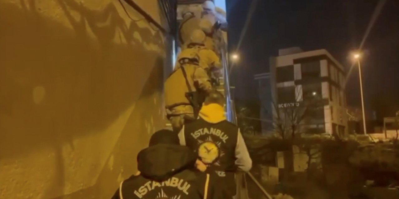 İstanbul'da Suç Örgütüne Yönelik Operasyonda Yakalanan 11 Zanlı Tutuklandı