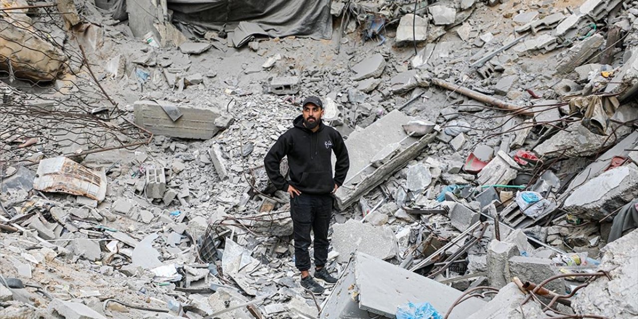 Gazze’deki Evinin Enkazına Aylar Sonra Ulaşan AA Muhabiri Cadallah, Kız Kardeşinin Cenazesini Bulmayı Umuyor