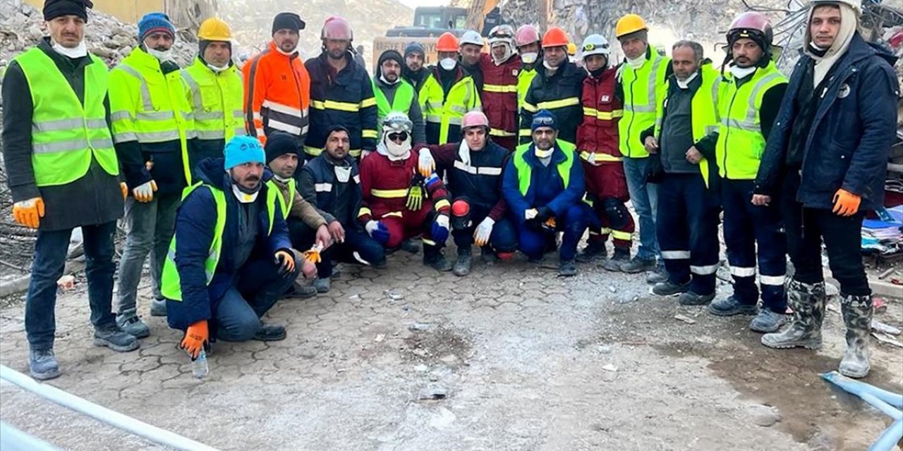 Karabük Üniversitesi Kurtarma Ekibi 6 Şubat Depremlerinde Yaşadıklarını Anlattı