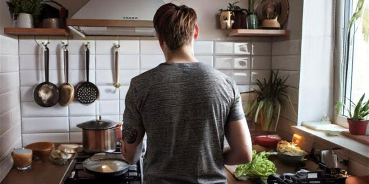 Türkiye'de Yalnız Yaşayanların Sayısı Geçen Yıl 5,3 Milyonu Aştı