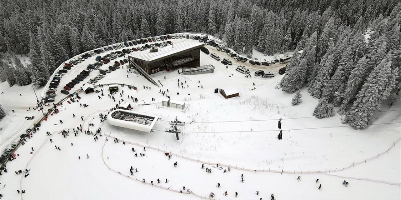 Yurduntepe Kayak Merkezi'nde Sezon Sürüyor