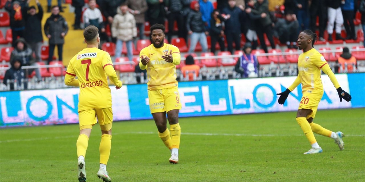 Bellona Kayserispor, Konuk Ettiği Tümosan Konyaspor'u Mağlup Etti