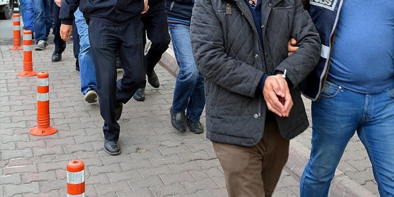 İstanbul Merkezli "Kara Para" ve "Dolandırıcılık" Soruşturmasında 10 Şüpheli Tutuklandı