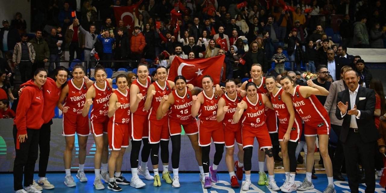 A Milli Kadın Basketbol Takımı, 6'da 6 Yaparak Avrupa Şampiyonası'na Katılma Hakkı Elde Etti