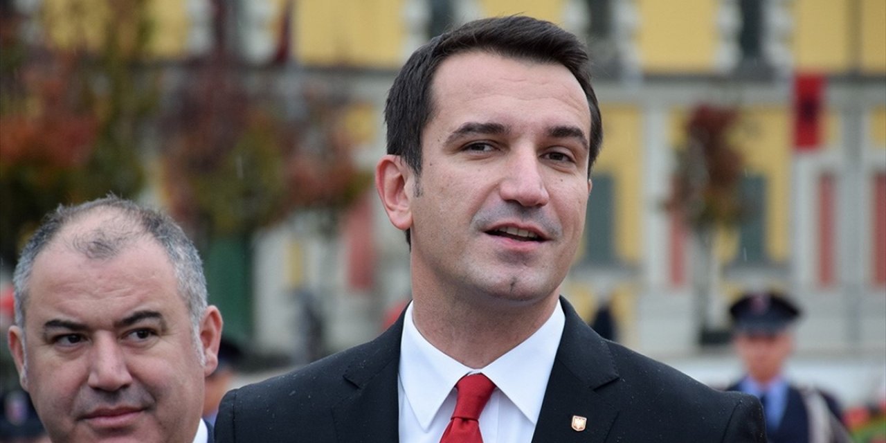 Arnavutluk'ta İstifası İstenen Tiran Belediye Başkanı Veliaj Gözaltına Alındı