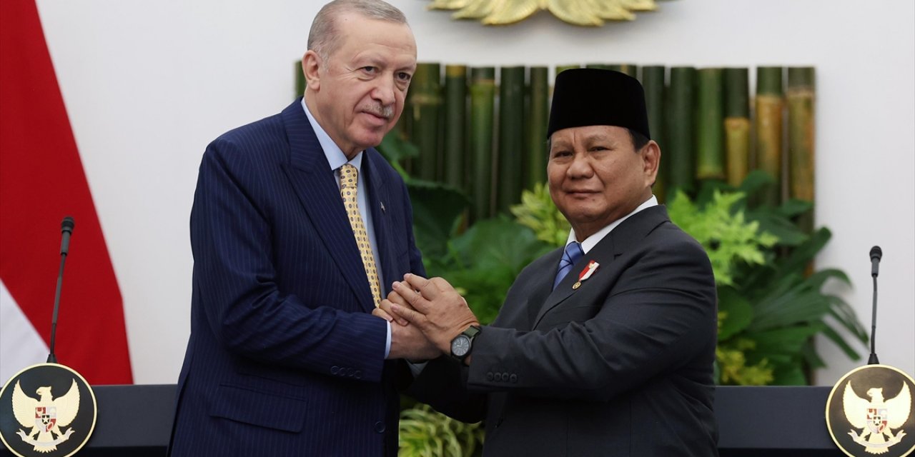 Türkiye İle Endonezya Arasında 13 Anlaşma İmzalandı