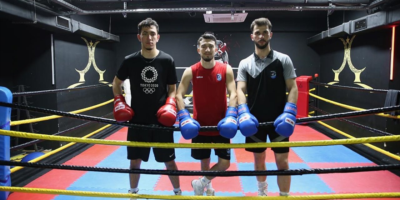 Genç Boksörler Büyükler Kategorisinde de Zirveyi Hedefliyor