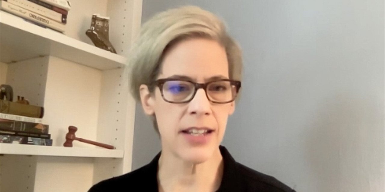 BM Raportörü Satterthwaite, Trump'ın UCM'ye Yaptırımlarını "Adalete Doğrudan Saldırı" Olarak Nitelendirdi