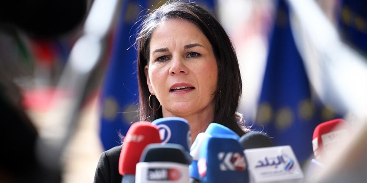 Almanya Dışişleri Bakanı Baerbock, Ukrayna'da "Sözde Bir Barışla Hiçbir Şeyin Kazanılamayacağını" Belirtti