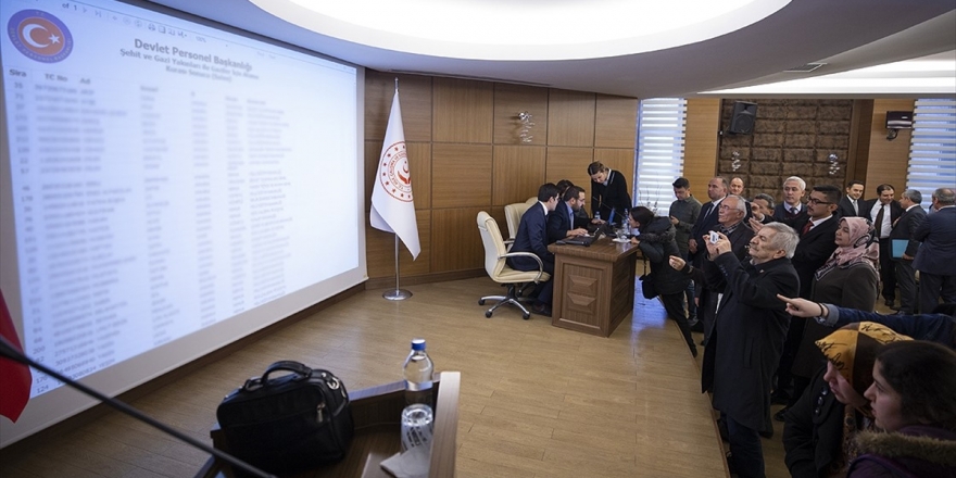 Kamuya 425 Şehit Yakını Ve Gazi Atanacak