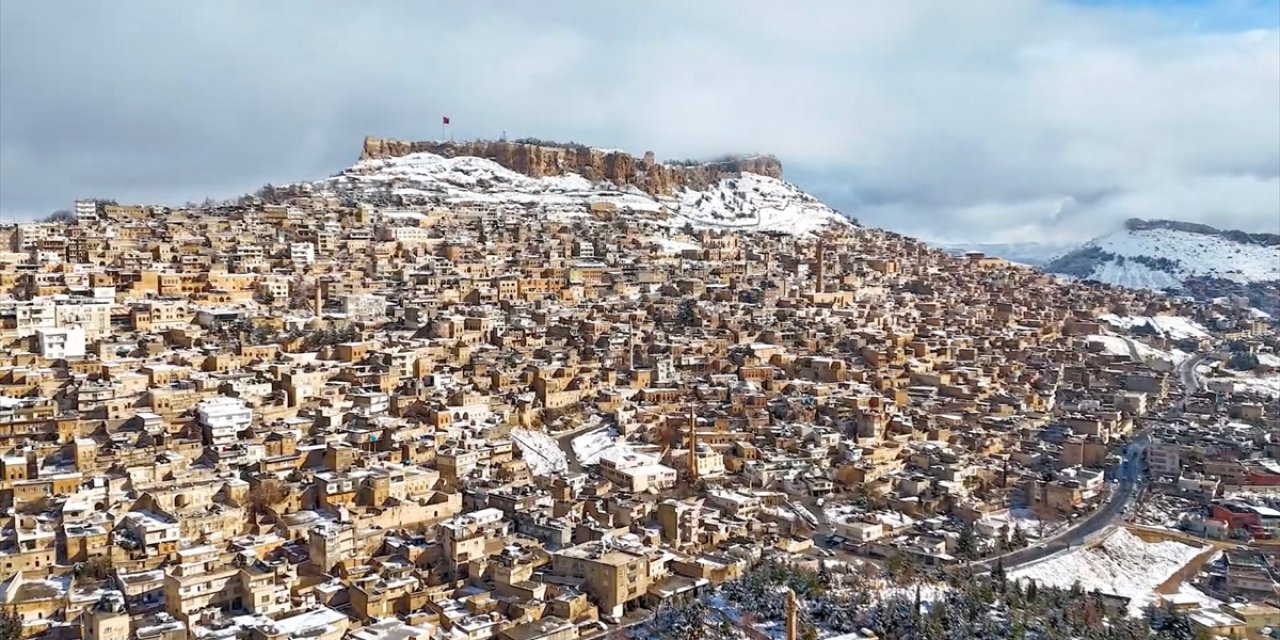 Mardin'de Kar Manzarası Dronla Görüntülendi