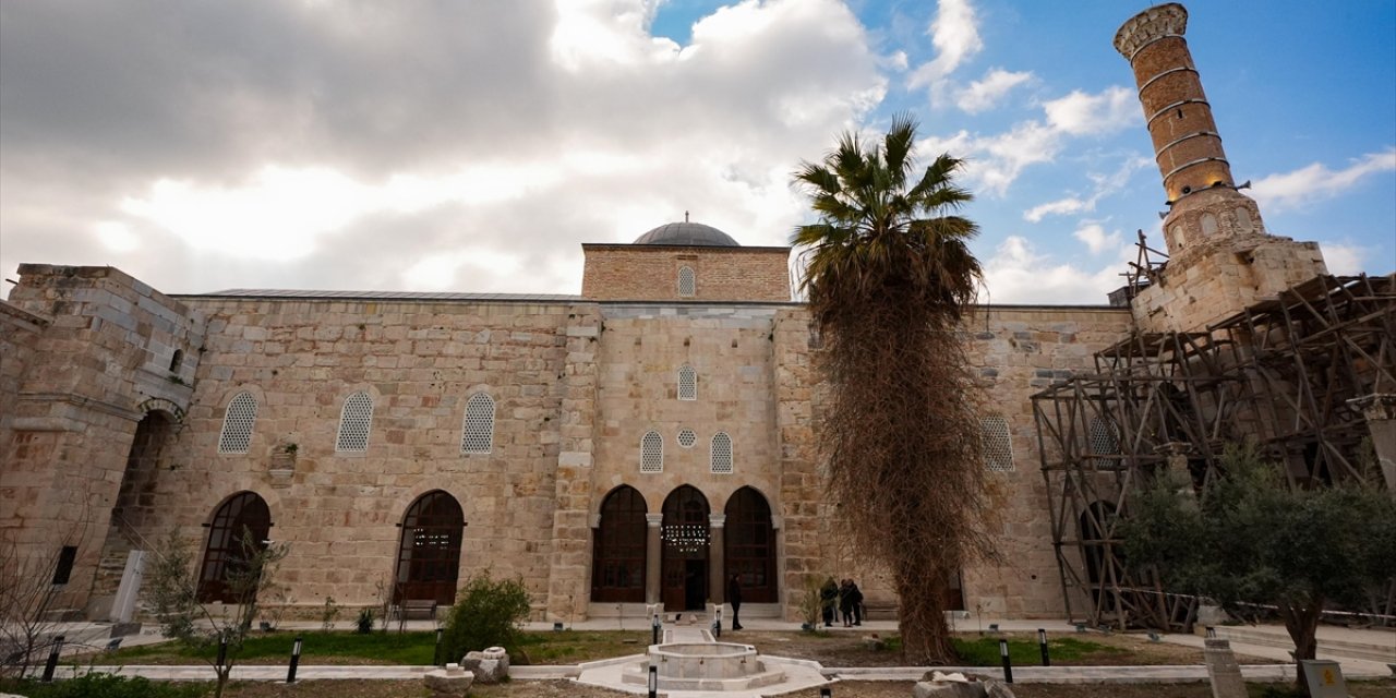 650 Yıllık İsa Bey Camisi İlk Teravihte Yeniden Cemaatiyle Buluşacak