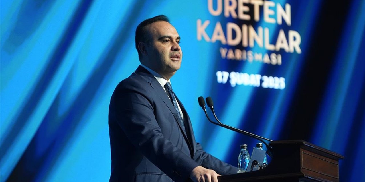 Bakan Kacır: Türk Kadınları Bilimde ve Teknolojide, Girişimcilikte Pek Çok Avrupa Ülkesini Geride Bırakıyor