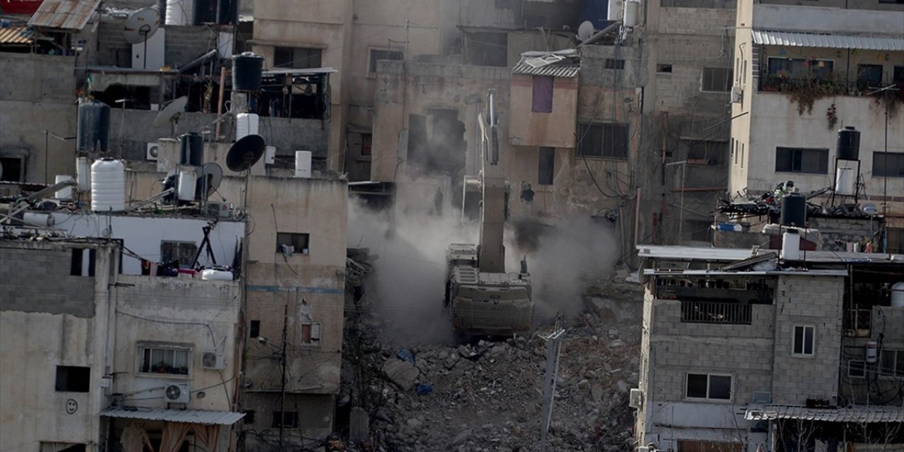 İsrail Güçleri, Tulkerim'de Sürdürdüğü Saldırılarda 50 Ev ve 280 İş Yerini Yıktı