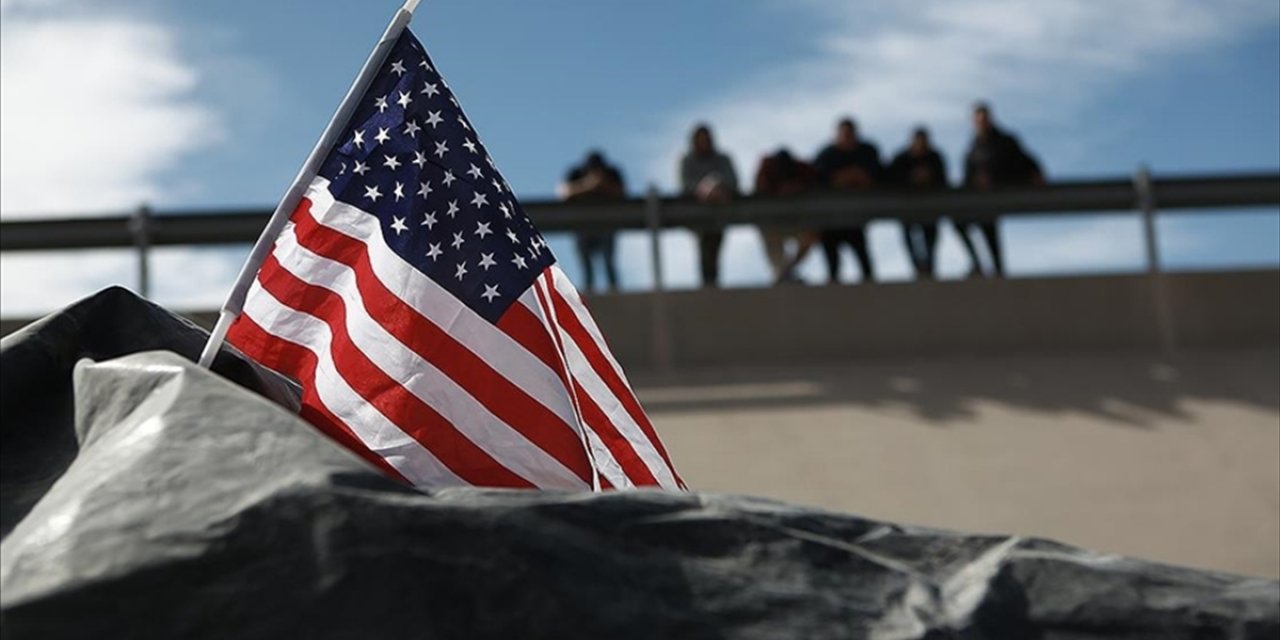 ABD'den Sınır Dışı Edilen Yaklaşık 300 Düzensiz Göçmen Panama'da Tutuluyor