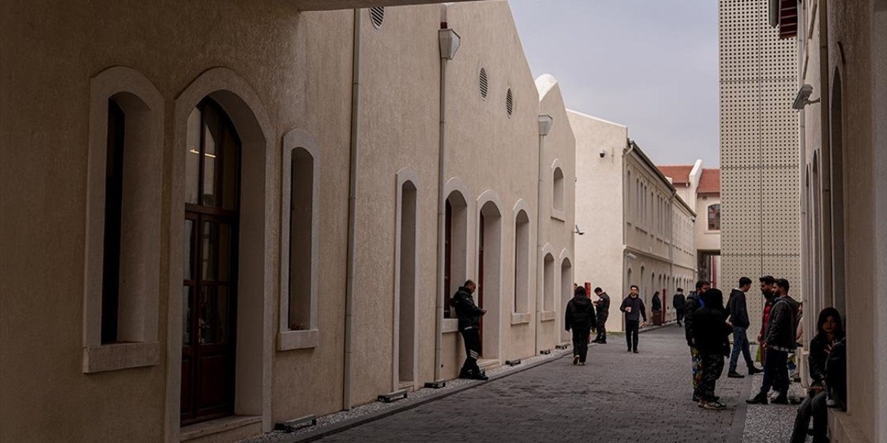 İzmir'in Tarihi Fabrikası Kültür Sanat Üssüne Dönüştü