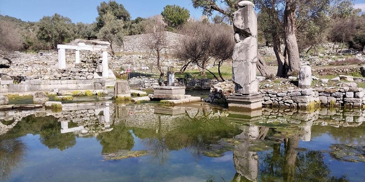 Kaunos Antik Kenti Kış Mevsiminde de Ziyaretçilerine Etkileyici Manzaralar Sunuyor