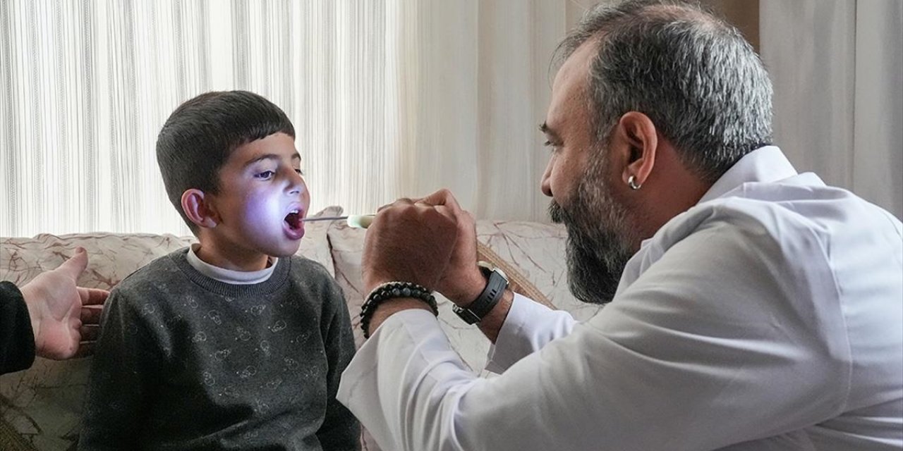 Diyarbakır'da Sağlık Ekiplerinden Kırsal Mahallelerdeki Hastalara Mobil Hizmet