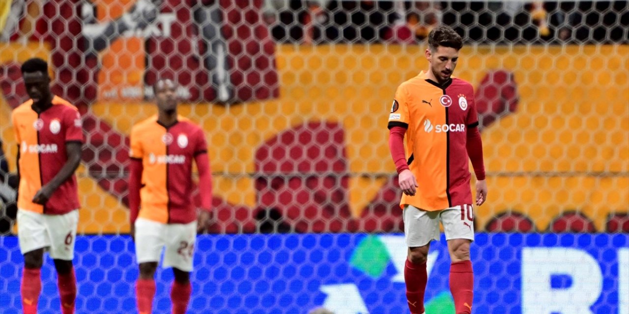 Galatasaray UEFA Avrupa Ligi'ne Son 16 Play-Off'unda Veda Etti