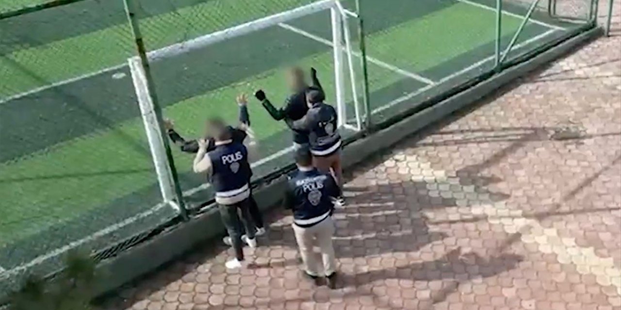 Büyükşehirlerde Yapılan Denetimlerde 144 Düzensiz Göçmen Yakalandı