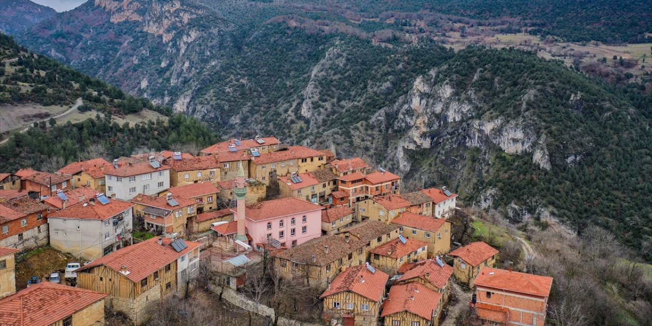 Osmanlı Mirası Gelemiç Mahallesi 7 Asırlık Mimari Dokusunu Koruyor