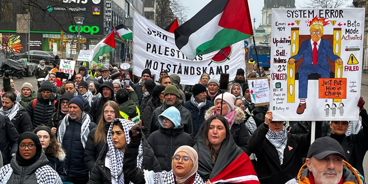 İsveç'te Trump'ın Filistinlileri Zorla Yerinden Etme Planı Protesto Edildi