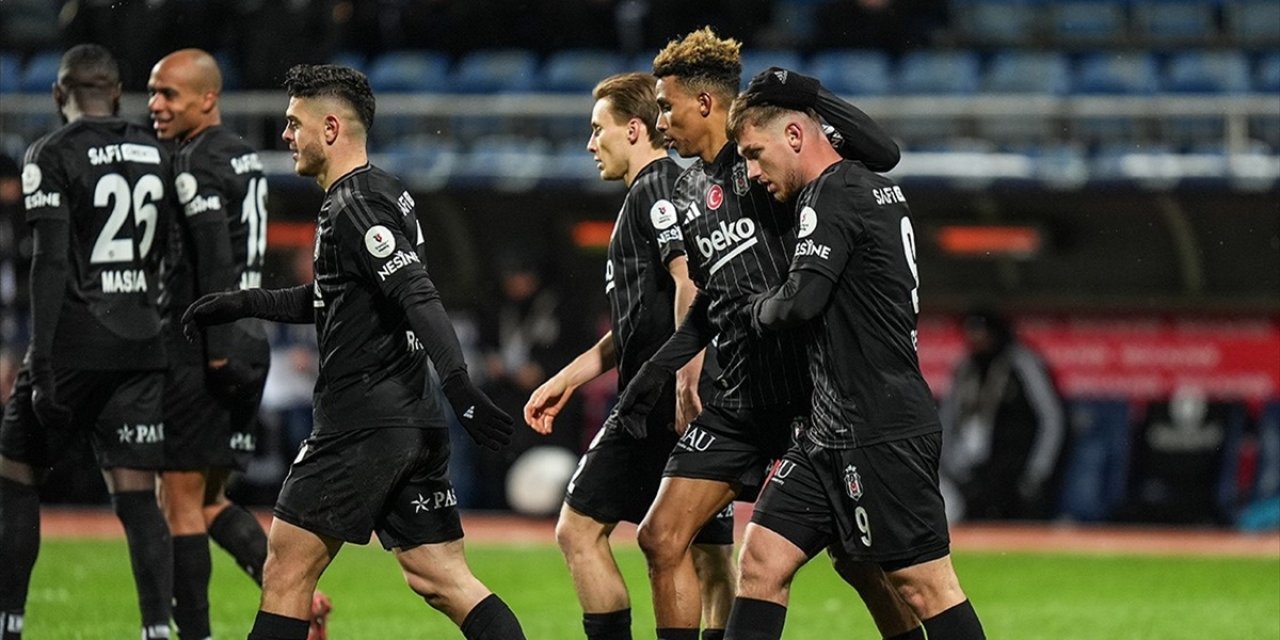 Beşiktaş, Kupada Yarın Antalyaspor'a Konuk Olacak