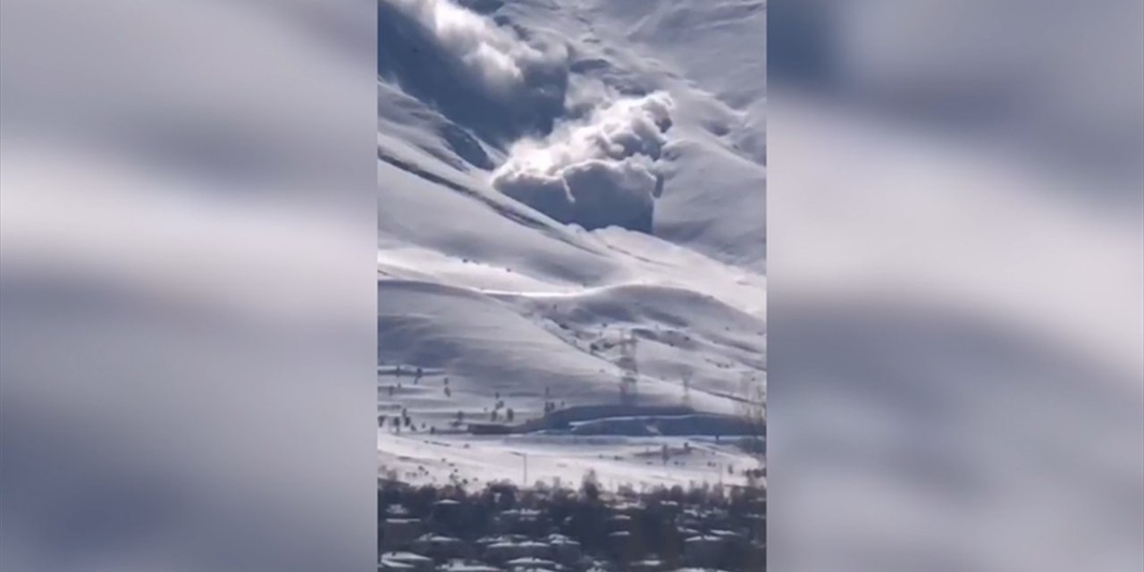 Artos Dağı'nda Çığ Düşmesi Cep Telefonuyla Görüntülendi