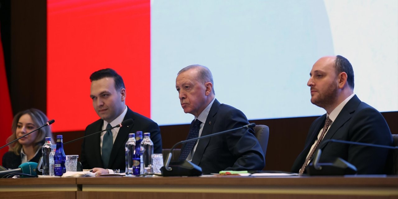 Cumhurbaşkanı Erdoğan, Ak Parti Kadın ve Gençlik Kolları  MKYK Toplantılarına Başkanlık Etti