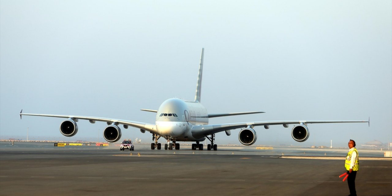 Dünyanın En Büyük Yolcu Uçağına İlk Türk Kadın Kaptan Pilot
