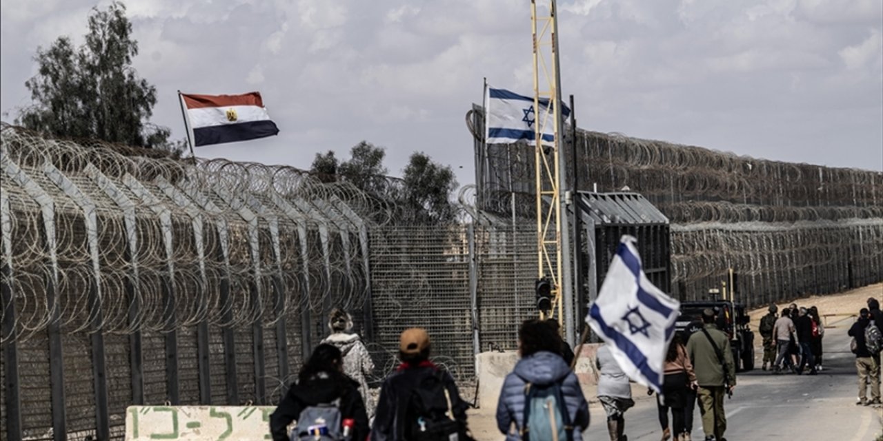 İsrail Basınına Göre, İsrail Henüz Gazze'deki Philadelphia Koridoru'ndan Çekilme Kararı Almadı