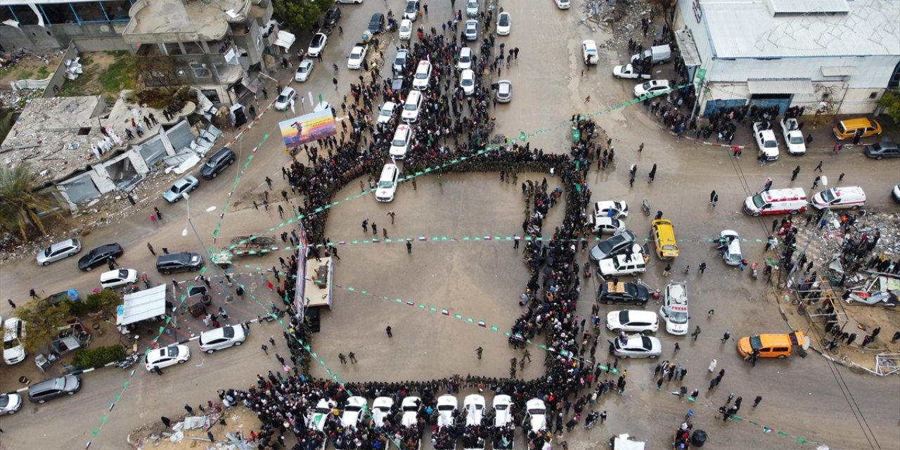 Hamas, İsrail'in Esir Takasının 7. Turunda Bırakması Gereken Filistinlileri Yarın Salıvereceğini Duyurdu