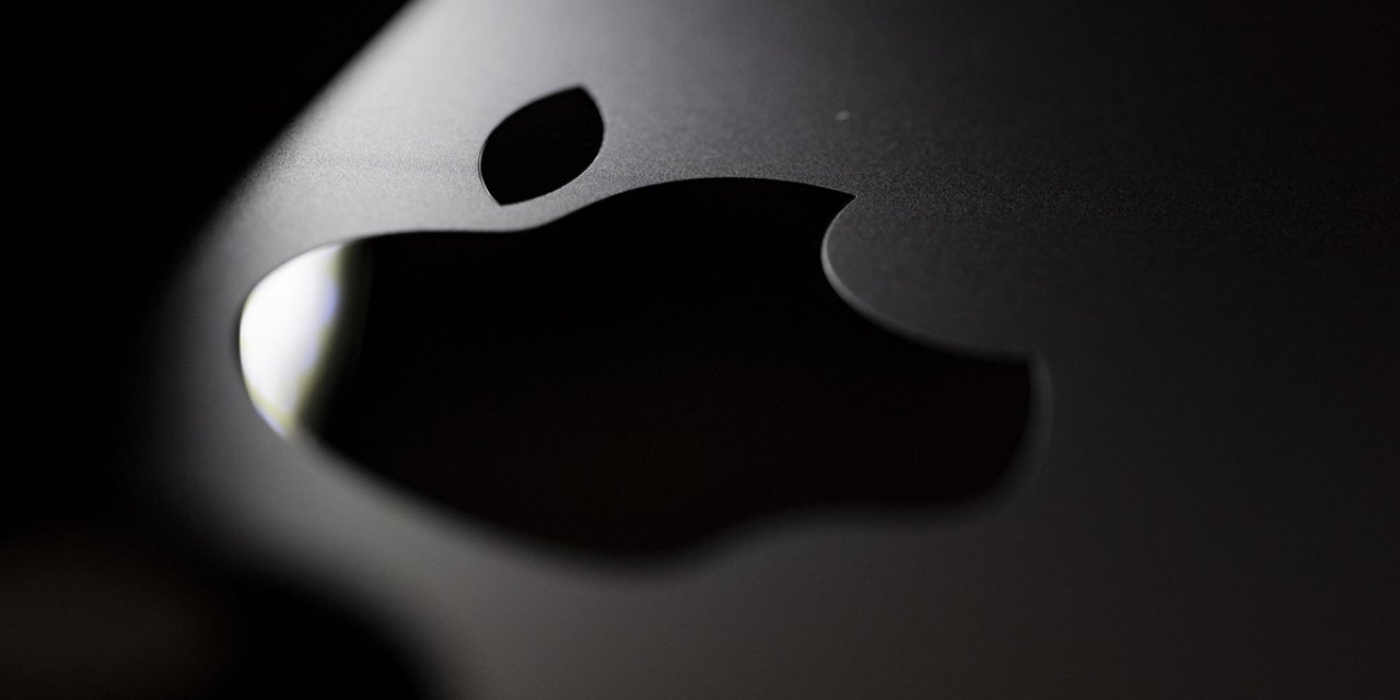 Apple, Telefonlarda Sesi Metne Dönüştürmede "Irkçı" Kelimesini "Trump" Gösteren Hatayı Düzeltiyor