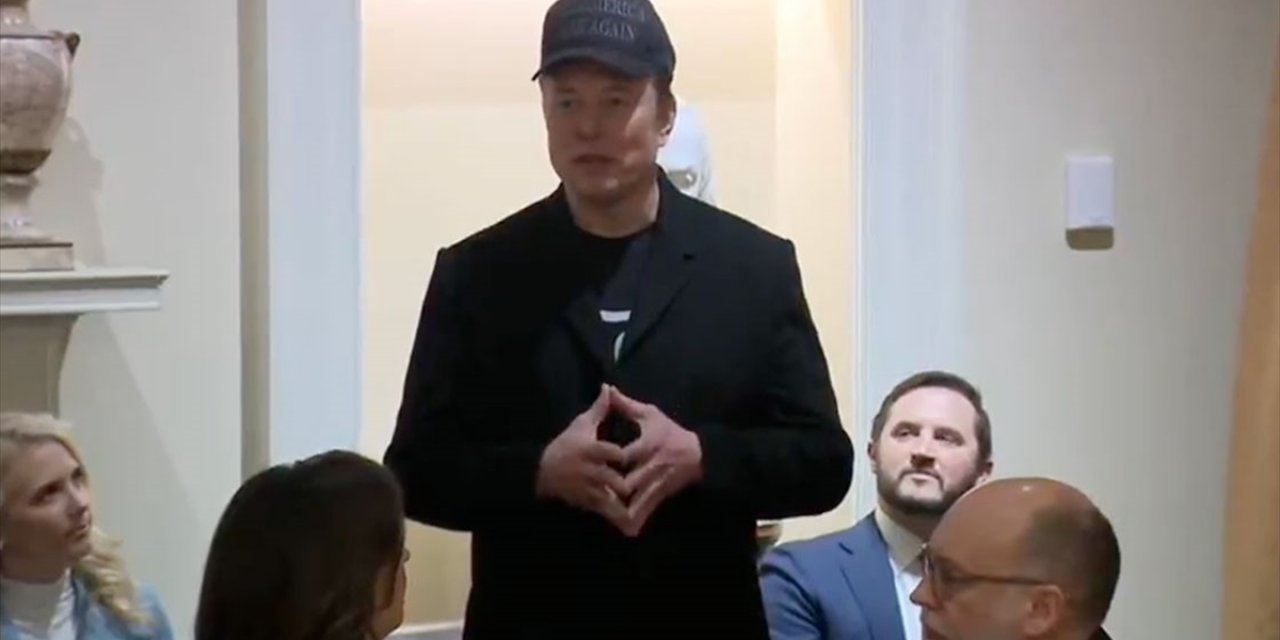 ABD'li Milyarder Musk, Trump'ın İlk Kabine Toplantısına Katıldı