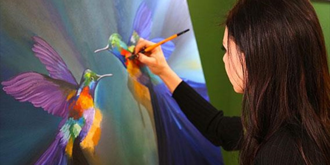 Hatay'ın Kültür ve Sanat Çarşısı Depremde Atölyesi Yıkılan Ressama Umut Oldu