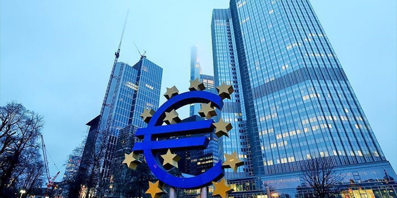 ECB Tutanakları, Üyelerin Enflasyon Endişelerinin Devam Ettiğini Ortaya Koydu