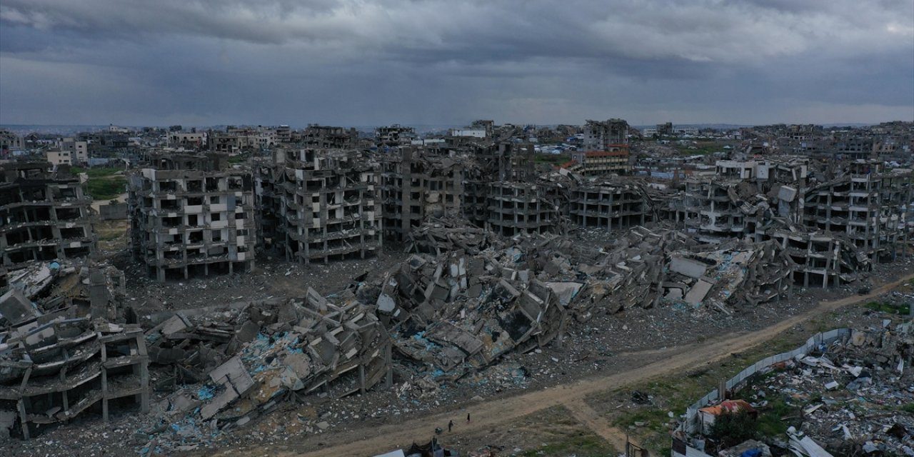 İsrail'in Gazze Şeridi'ndeki Saldırılarında Ölenlerin Sayısı 48 Bin 365'e Yükseldi