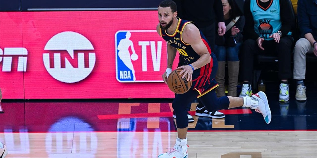 Curry'nin 56 Sayısıyla Warriors'tan Üst Üste 5. Galibiyet