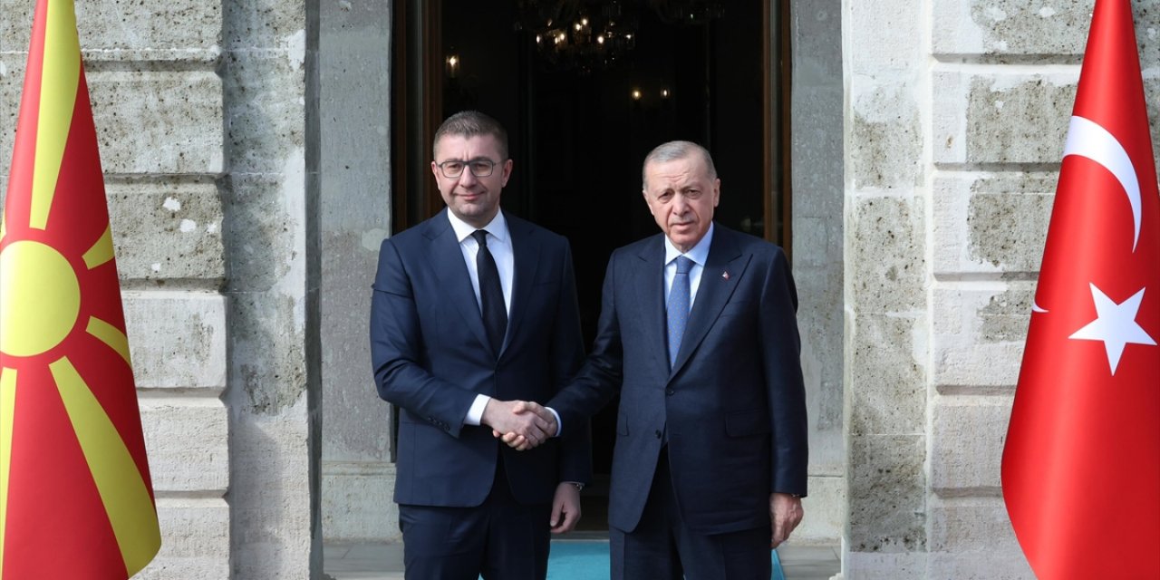 Cumhurbaşkanı Erdoğan, Kuzey Makedonya Başbakanı Mickoski'yi Kabul Etti