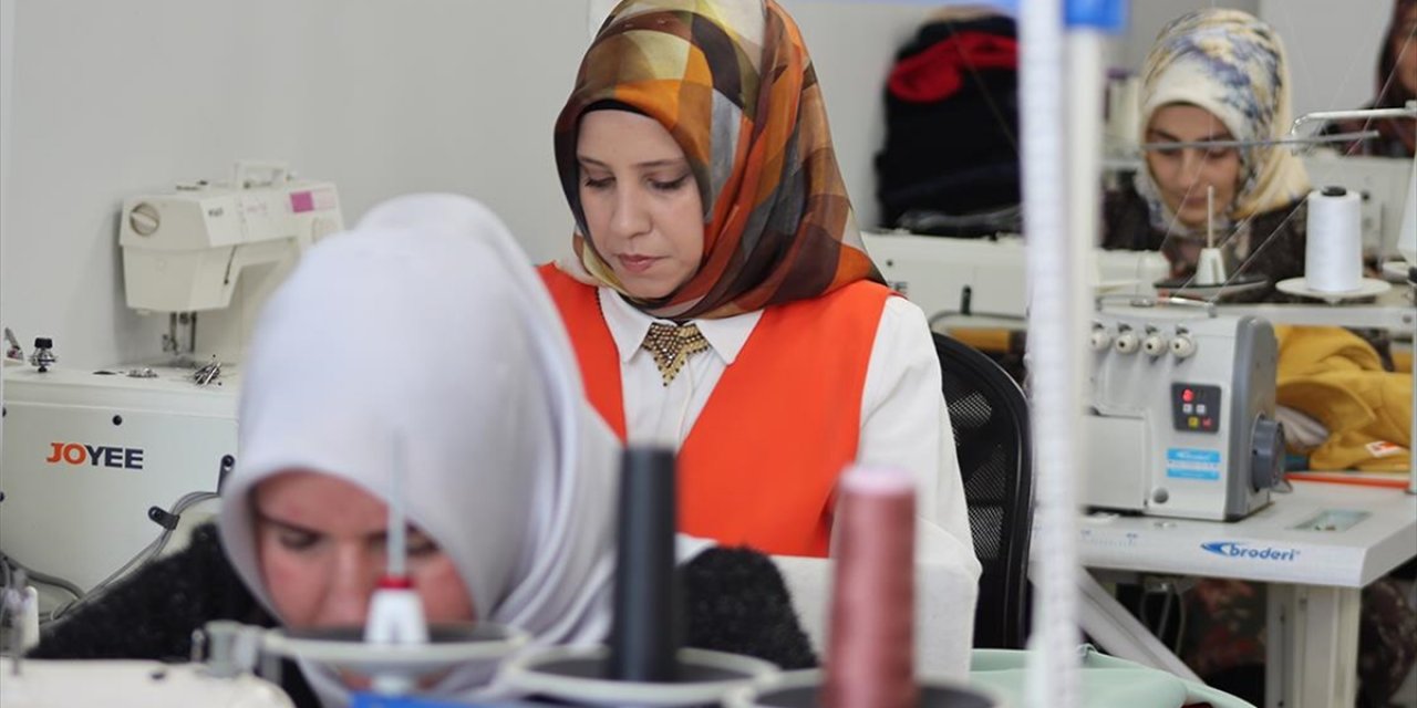 Erzincan'da Kooperatif Kuran Kadınlar El Emeği Ürünleriyle Gelir Sağlıyor