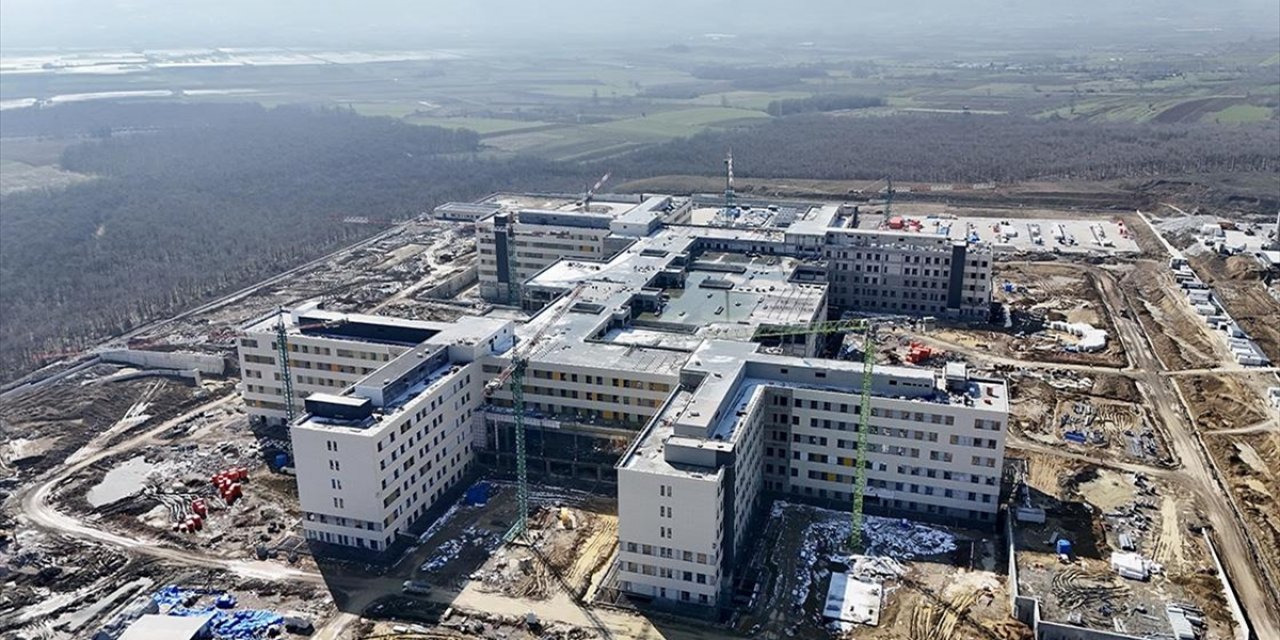 Sakarya Şehir Hastanesi'nin Yüzde 70'i Tamamlandı
