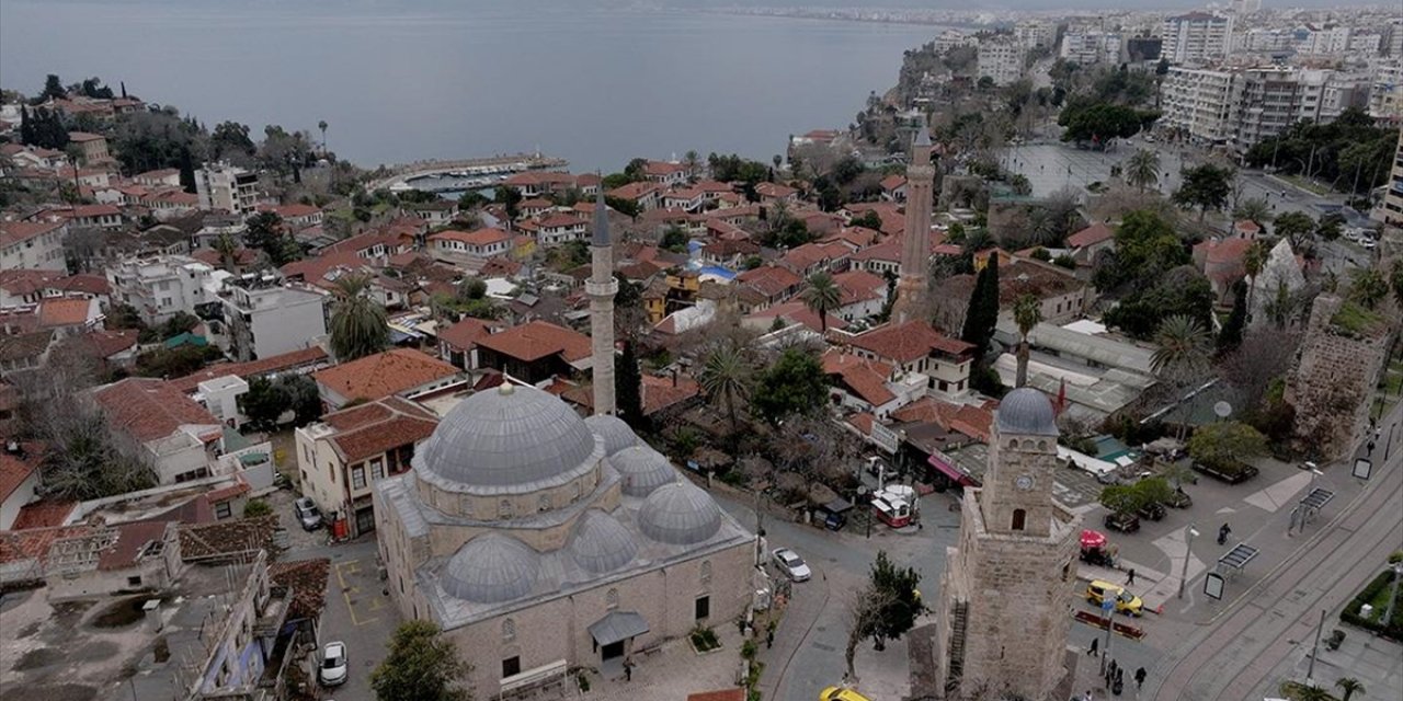 Her Dönemden İslam Eserine Ev Sahipliği Yapan Antalya Ramazana Hazır