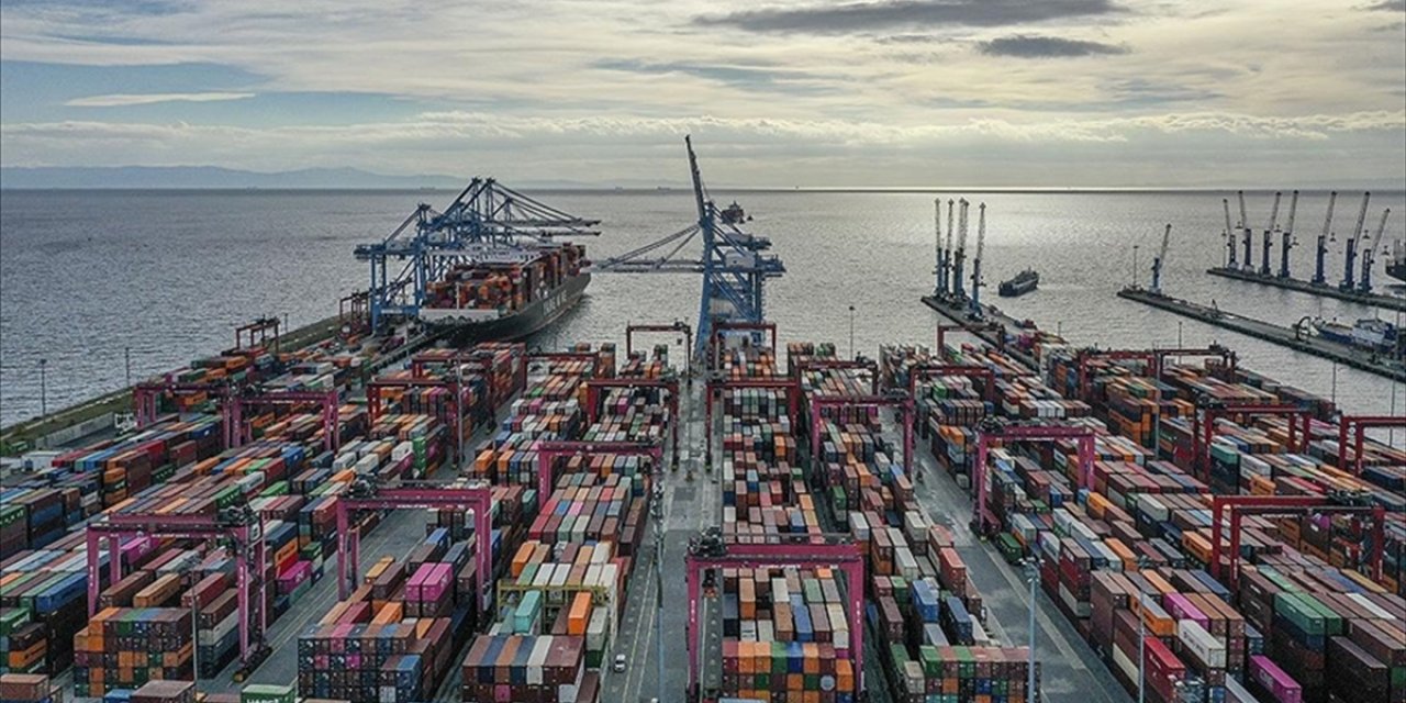 Reel Sektöre Yönelik 50 Milyar Liralık Kredi Hacmi Oluşturacak Yeni Kefalet Paketi Geliyor